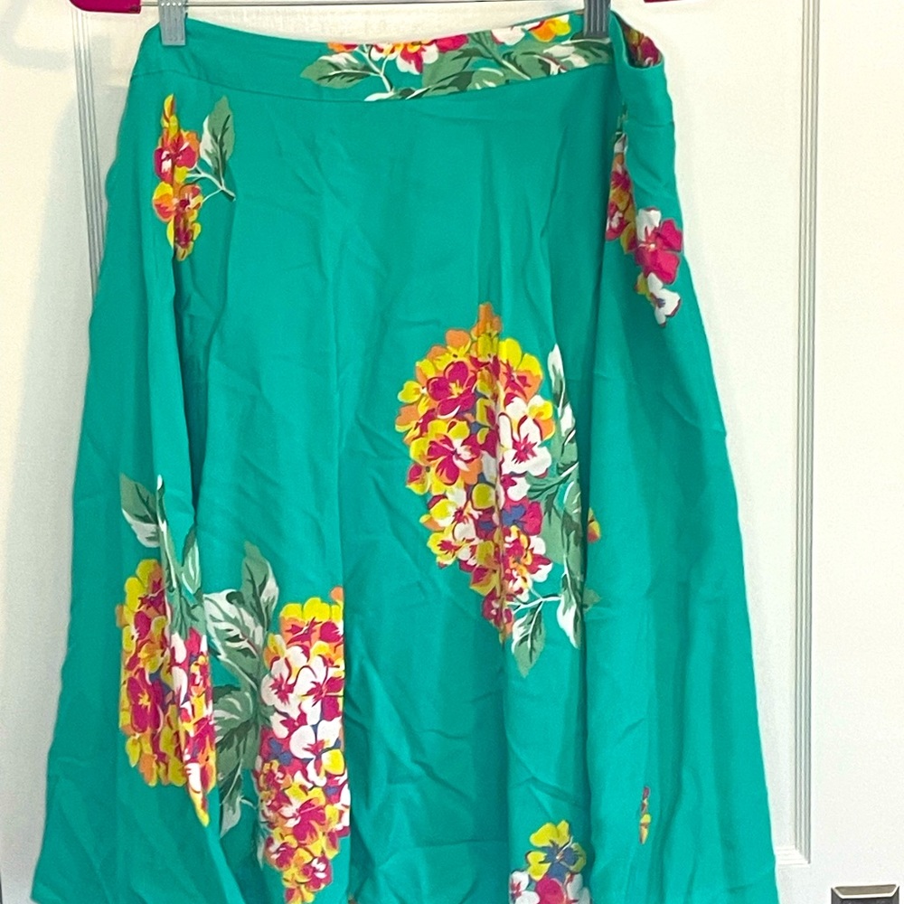 Boden Spring Skirt 16L
